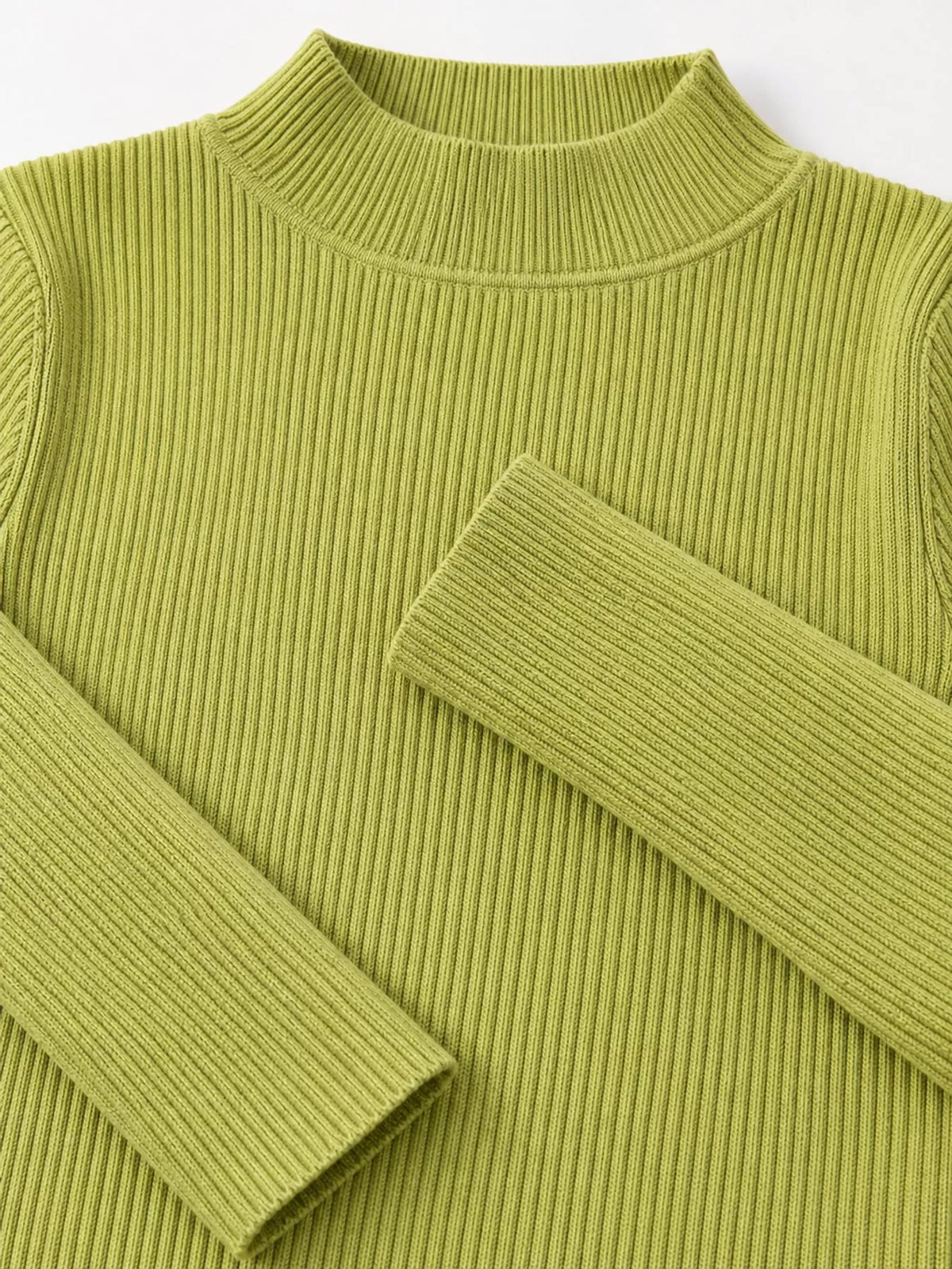 Elegant Slim-Fit Ribbed Mock Neck Knit Top