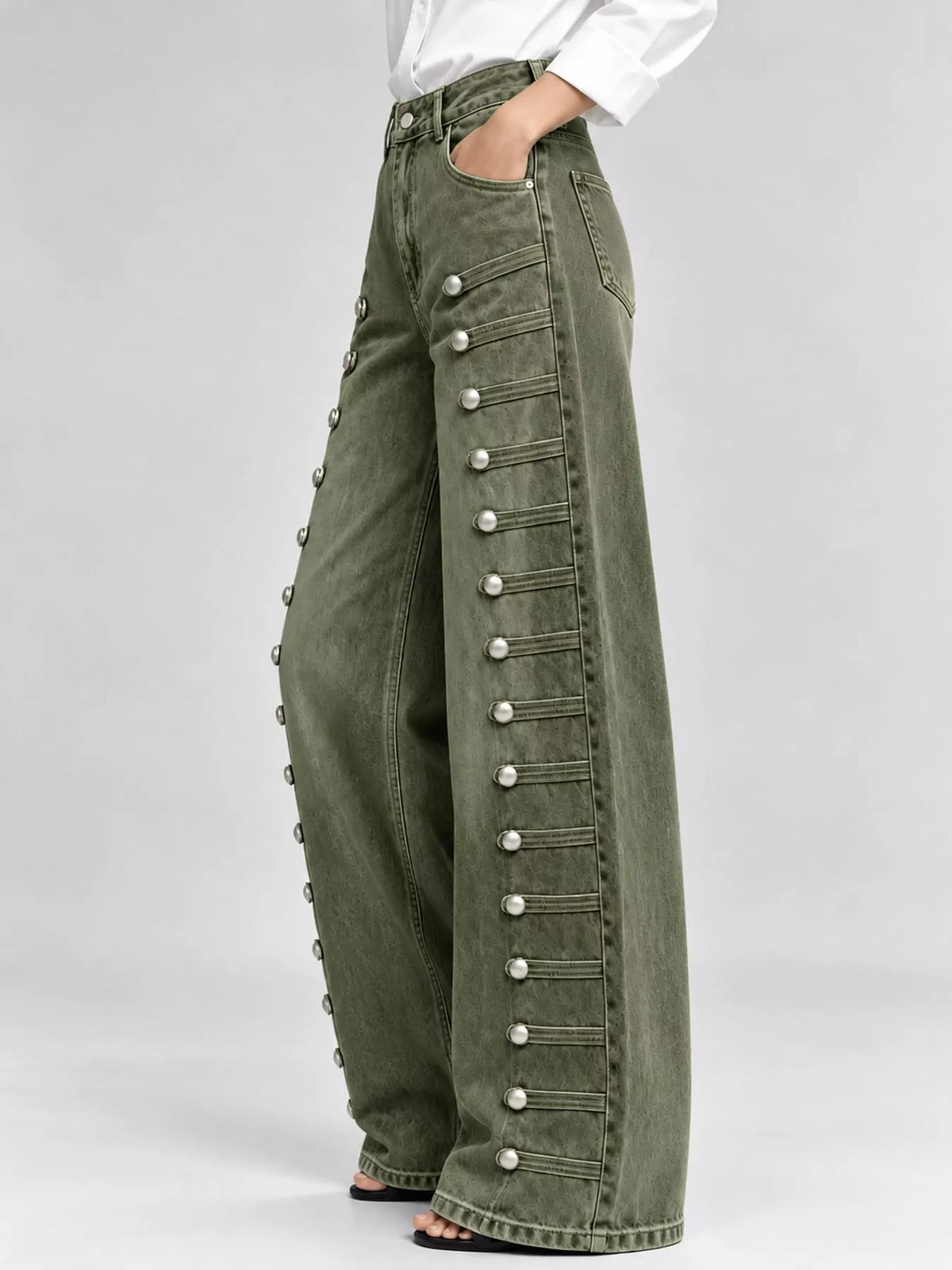 Decorative Button Wide-Leg Jeans