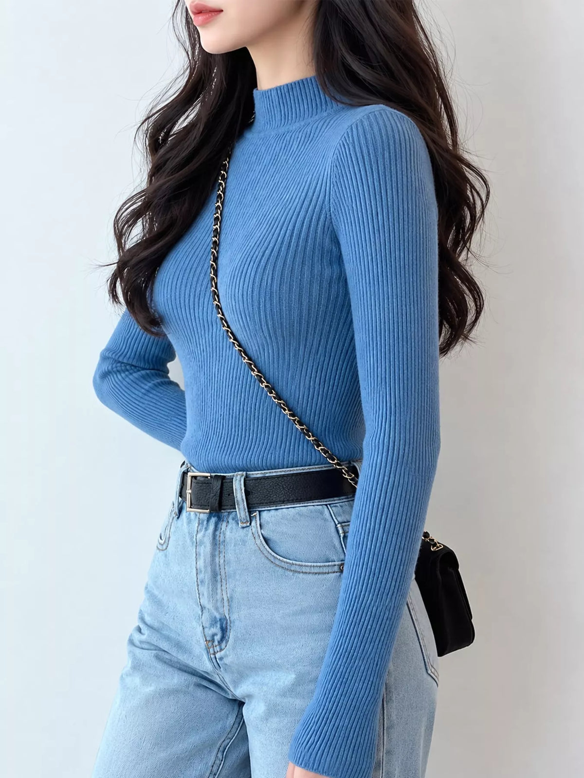 Elegant Slim-Fit Ribbed Mock Neck Knit Top