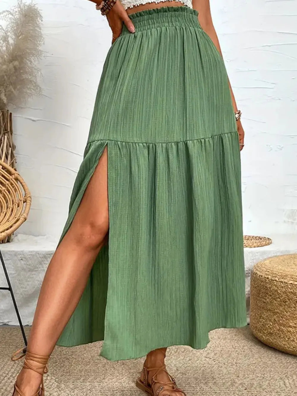 Frill Slit Skirt